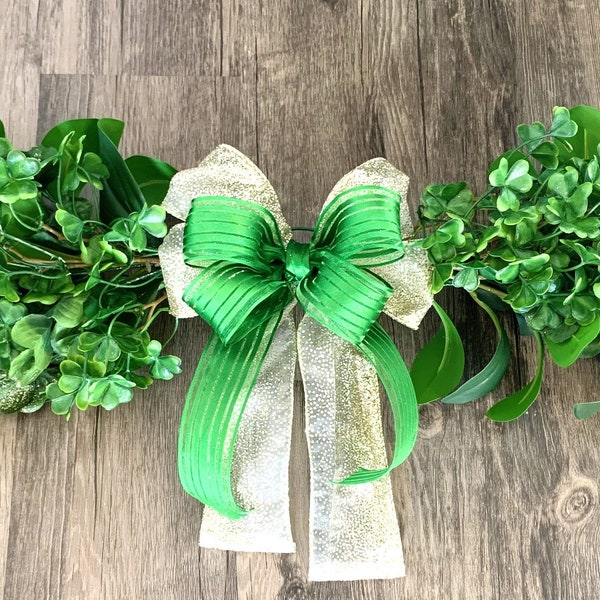 XL St Patricks Day Swag Wreath St Pattys Farmhouse Swag Irish Wreath Shamrock 4 Leaf Clover Luck O the Irish Trending Glitter Bow Green