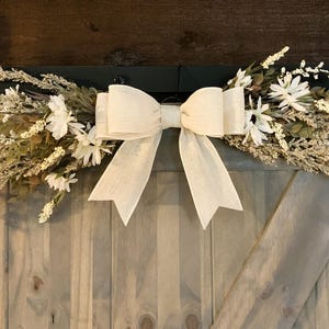 Farmhouse Swag: Crème Linen Bow, Cottage Style Decor
