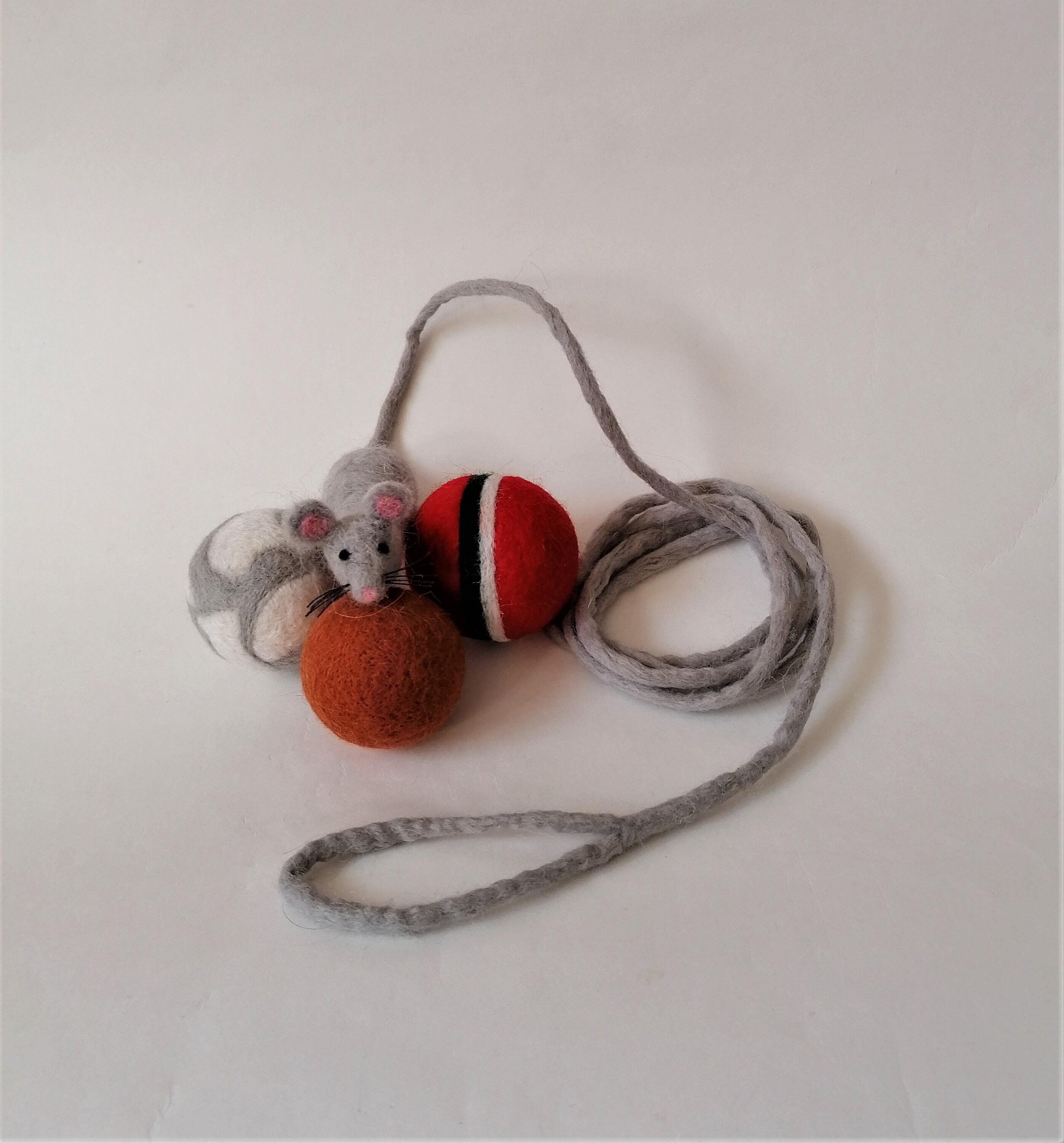 peluche chat sensoriel