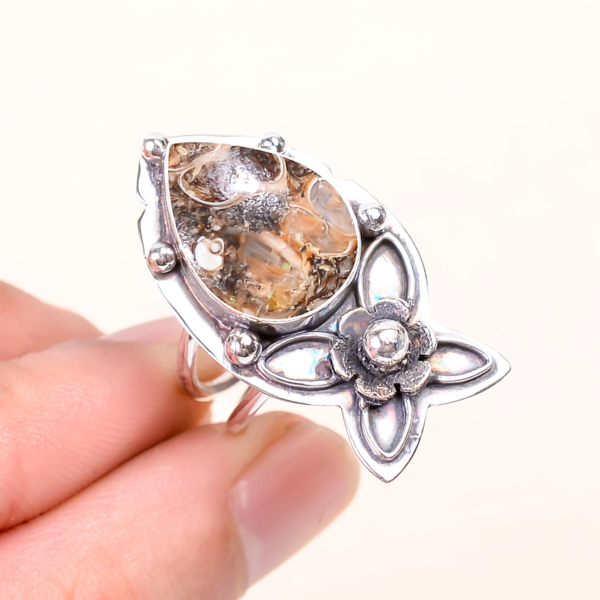 ハンドメイドのトゥリテラアゲートリング：925スターリングシルバーの 
