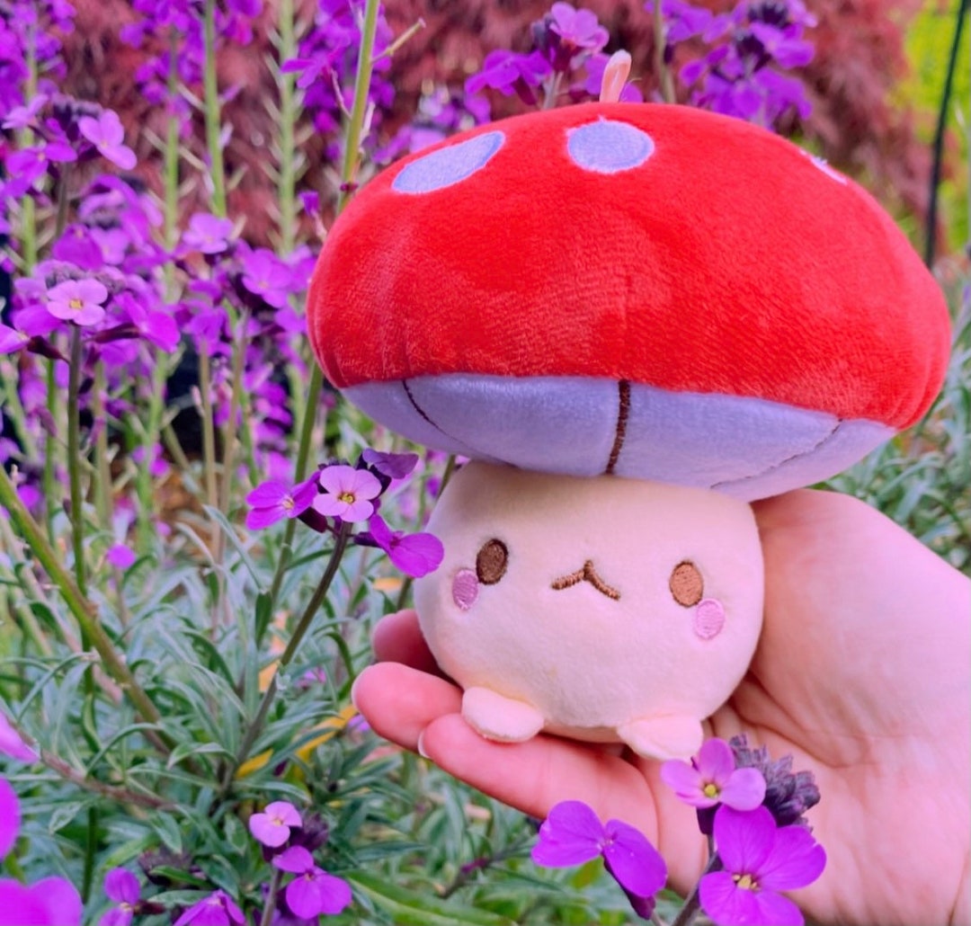 キノコのぬいぐるみキーホルダー かわいいかわいいキーホルダー