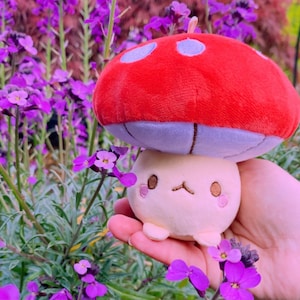 Mushroom Plush Keychain Cute Kawaii Keychain Mini Mushroom Plushie Cottagecore Bag Charm Soft Forest Keyring Gift Artist Designed