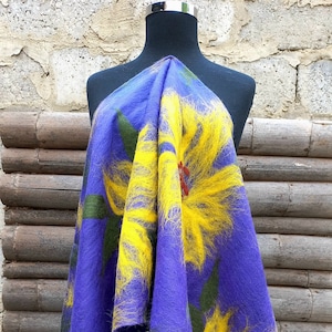 Handmade scarf / gift women /wool scarf / handmade felted /silk scarf/  woman handmade felted / Nuno felt / felted scarf / merino  wool