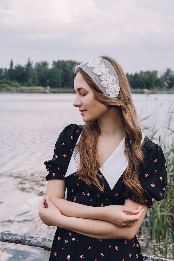 Coiffure de mariée, Foulard en dentelle, Accessoires pour cheveux - Main Image