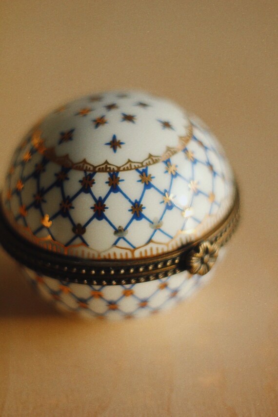Vintage Ceramic Round Box with Blue and Gold Glaz… - image 6