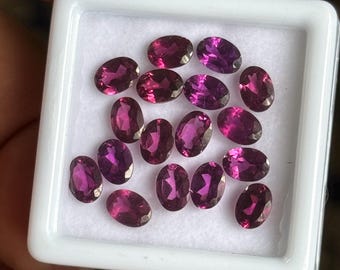 Lote de granates de Mozambique de talla ovalada, gemas sueltas facetadas de color rojo púrpura natural para la fabricación de anillos y colgantes de joyería, 7 x 5 mm.