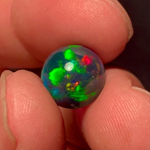 Smoked Black Ethiopian Opal Round Cabochon, Natural Welo Opal Gemstone, Bright Green Red Fire, Jewelry Making Stone 12 MM 4.40 CT