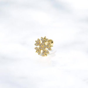 Brinco de pino em forma de floco de neve em ouro maciço 14k, piercing em cartilagem em forma de estrela, pino em forma de hélice em forma de estrela, brinco com parafuso, brinco minimalista em forma de estrela, brincos de neve