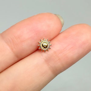 14K Solid Gold Sun Screw Back Stud Earrings, Cartilage Stud Earring, Sun Tragus Piercing, Minimalist Stud Piercing, Solid Gold Piercing