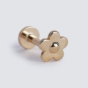 14k solid gold flower flat back labret, Flower Tragus, Cartilage, Conch Flat Back Earring, Stud Labret , Screw back studs, Flower Labret 19g