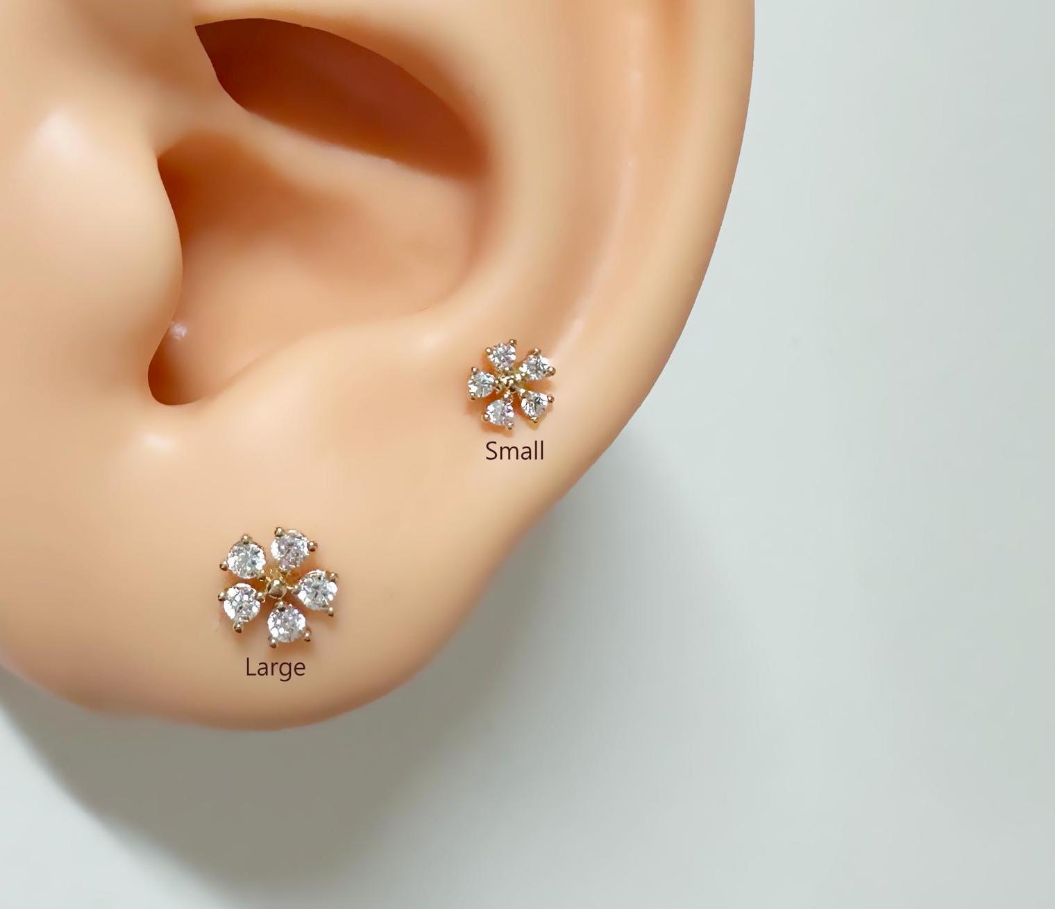 Set 3 Paia Orecchini A Bottone Fiore Donna – Piccoli, Impilabili, Ipoallergenici, Oro E Argento