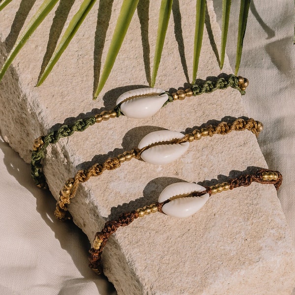 Macrame Bracelet with Shell | Boho Bracelet | Cowrie Shell Bracelet | Friendship Bracelet for 2 | Handmade Jewelry | Friendship Gift