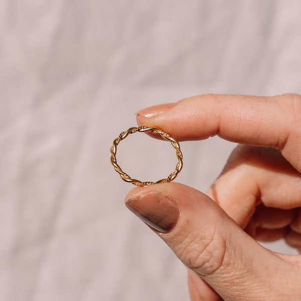 Twisted Ring Gold Plated, Stainless Steel Ring Thin, Stackable Rings 18K Gold Plated, Waterproof Ring, Fine Minimalist Ring, Braided Ring