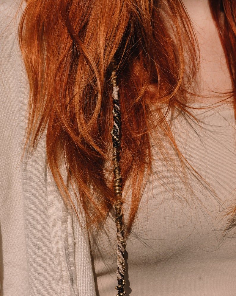 Macrame Hairwrap con ciondolo luna oro impacco terrore Impacchi per capelli Boho Accessori per capelli Hippie Macramè Dread Gioielli Dreadlock Ateba immagine 3