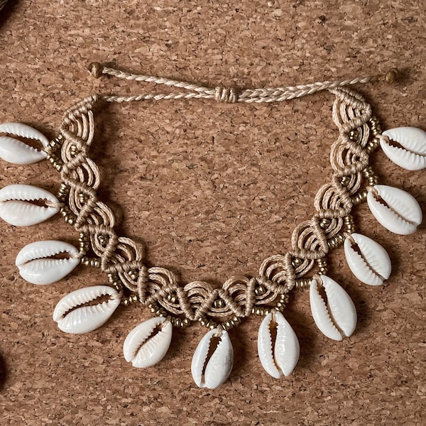 Shell Anklet Boho Hippie Macrame (fr) Cowrie Shell Anklet | Bracelet de cheville coquillage beige noué