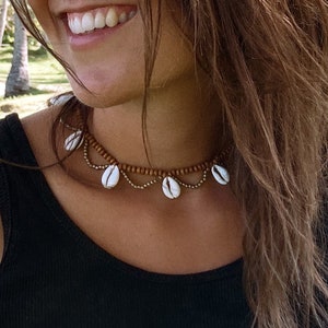 Boho Shell Necklace | Beaded Cowrie Shell Necklace | Cowrie Shell Choker | Summer Jewellery | Wooden Bead Necklace | Boho Jewellery