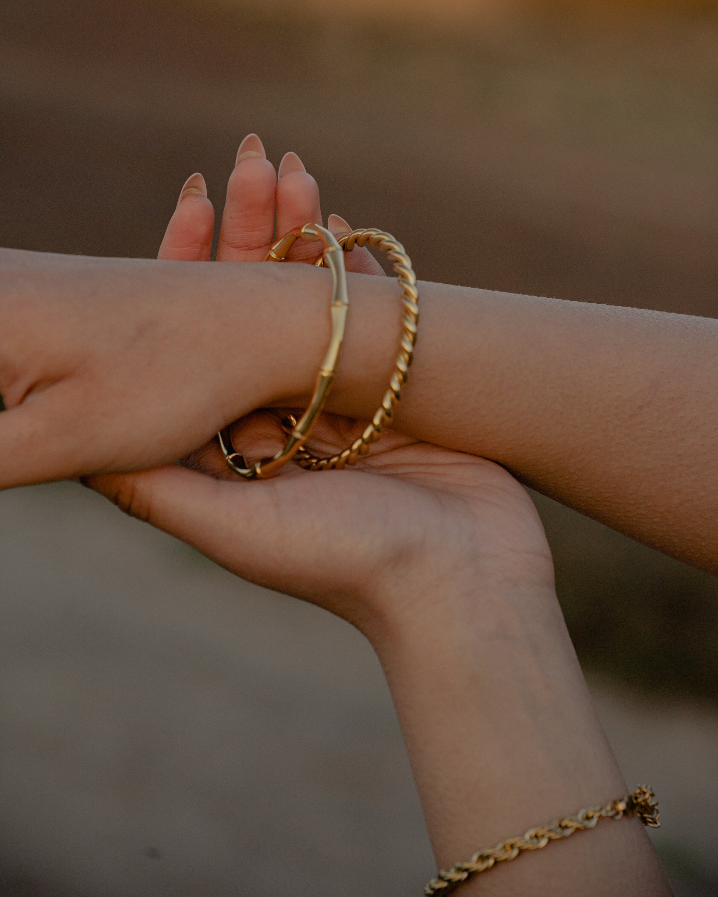 Bracciale Boho fatto a mano in argilla e oro - Regolabile in acciaio inossidabile - Italia