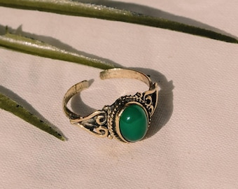 Green Onyx Ring, Boho Jewelry Ring with Green Stone, Brass Ring with Stone, Ring Gold Green Stone, Boho Ring Adjustable Size, Green Ring