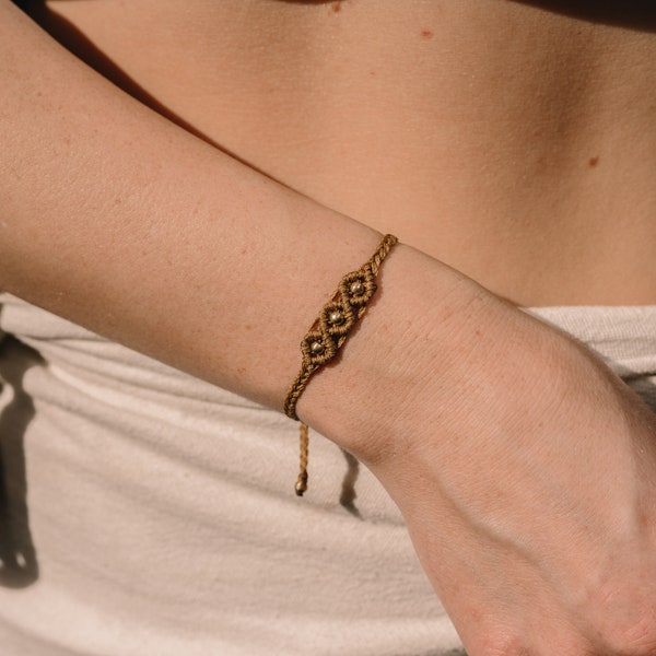 Thin knotted bracelet, macrame bracelet with beads, knotted friendship bracelets, boho bracelets, knotted bracelets boho bracelet green