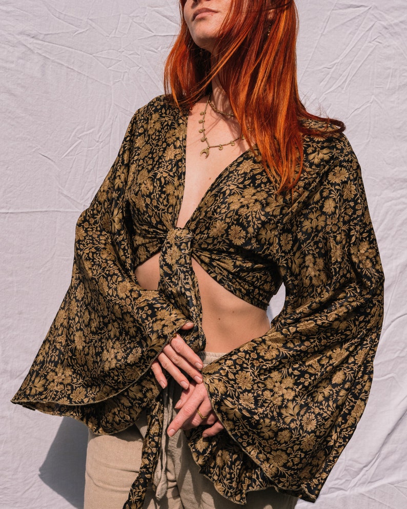 Boho Wrap Top Bell Sleeve Bolero, Recycled Silk Kimono, Festival Outfit, Flare Sleeve Top, Silk Wrap Blouse, Bell Sleeve Top, Boho Kimono zdjęcie 9