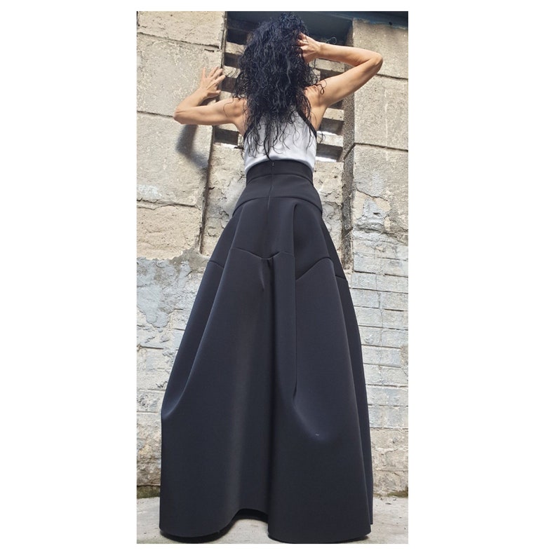 Extravagante lange rok/hoge taille rok/Avant-Garde zwarte rok/vrouwen comfortabele rok/vrouwen neopreen rok/gedeconstrueerde rok/Gothic afbeelding 3