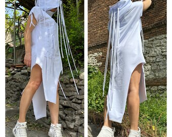 Nouveau Tunique blanche asymétrique / Haut long à capuche / Chemisier décontracté en coton avec franges / Tunique d'été à manches courtes / Haut court streetwear