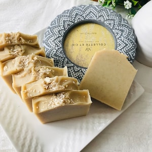 OATS & COCONUT MILK Cold Process Soap, All-natural Bath Soap, Gift for Any Occasion, Vegan Soap, 90g( 3.2oz)