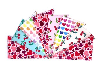 100 bandanas de toilettage pour chiens pour la Saint-Valentin