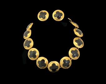 Anne Klein Necklace Earrings Set Demi Parure Collar Black Matte Gold Tone Round Link Lucite Four Leaf Clover Toggle Clip On Statement Chunky