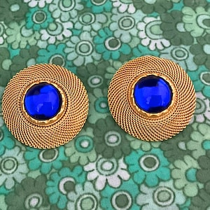 Vintage Craft Earrings Gripoix Style Sapphire Blue Glass Cabochon Mesh Circle Dome Statement Gold Tone Large Scale Clip on
