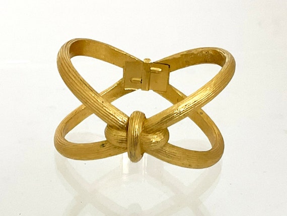 Vintage Bangle Bracelet Crown Trifari Criss Cross… - image 6