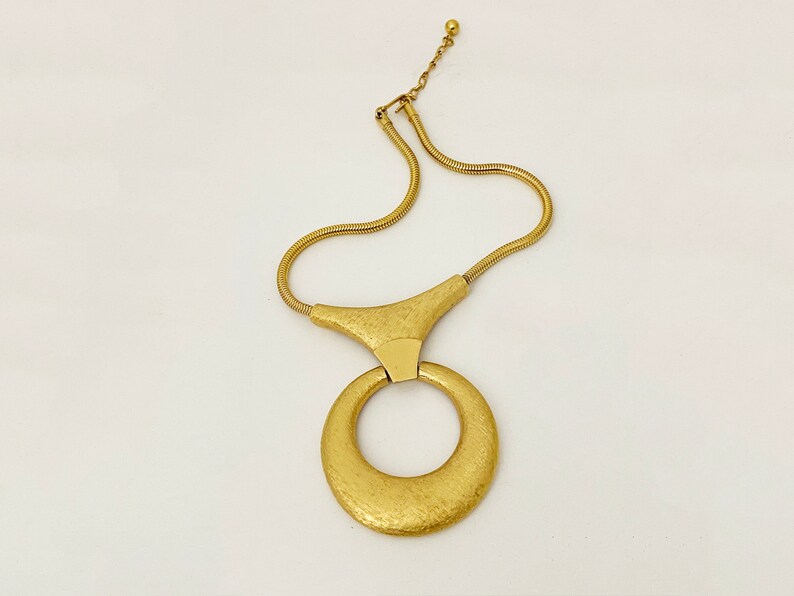 Crown Trifari Pendant Necklace Massive Modernist Circle Statement Vintage 1960s Midcentury Brushed Gold Tone Serpent Chain