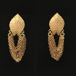 VINTAGE 1960's CLEAR FROSTED LUCITE GOLD TONE CHAIN TASSEL PIERCED EARRINGS 