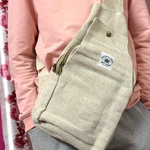 Middelgrote henneprugzak-boho hippierugzak-handgemaakt-fairtrade-familiecadeau-hennep schoudertas natuurlijk-gratis verzending