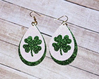St glass dome cabachons Stud earrings Patrick/'s Day push back fasteners. shamrocks