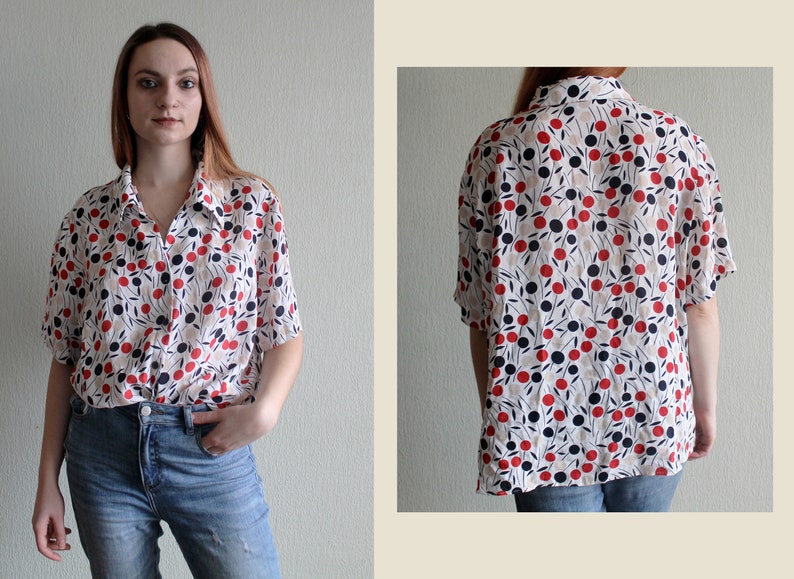 90s Vintage Oversize White Shirt Women/'s Geometric Abstract Printed White Shirt Retro 90/'s 80/'s Boho Pin-Up Feminine Oversized Blouse