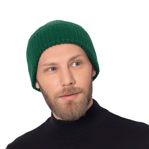 Green Seamless Unisex Beanie Cap, Acrylic Beanie, Hatsquare Winter Beanie, Man Skull Cap, Winter Cuffed Knit Beanie, Women Super Soft Beanie