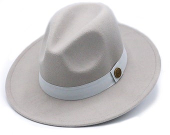 Chapeau Fedora gris nuage, chapeau à bord rigide en feutre végétalien, chapeau d'hiver homme, chapeau à bord large femme, chapeau fedora rigide, bord plat, chapeau de garçon d'honneur de demoiselle d'honneur