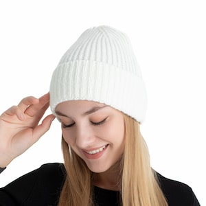 Colorful Unisex Seamless Beanie Cap, Acrylic Unisex Beanie, Hatsquare Winter Beanie, Man Skull Cap, Cuffed Knit Beanie, Women Super Soft Cap