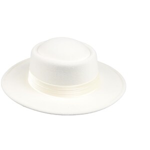 Parelwitte vrouwen schipper hoed, veganistische vilten fedora hoed met stijve rand, Hatsquare bolero hoed, vrouwen hoed met brede rand, platte rand, ronde kapiteinshoed
