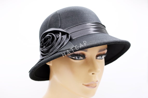 ON SALE Black Polar Cloche Hat 1920s 