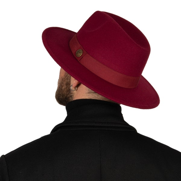 Chapeau Fedora bordeaux, chapeau à bord rigide en feutre végétalien, chapeau d'hiver pour hommes, chapeau à large bord pour femmes, chapeau Fedora rigide, bord plat, chapeau de demoiselle d'honneur / garçon d'honneur