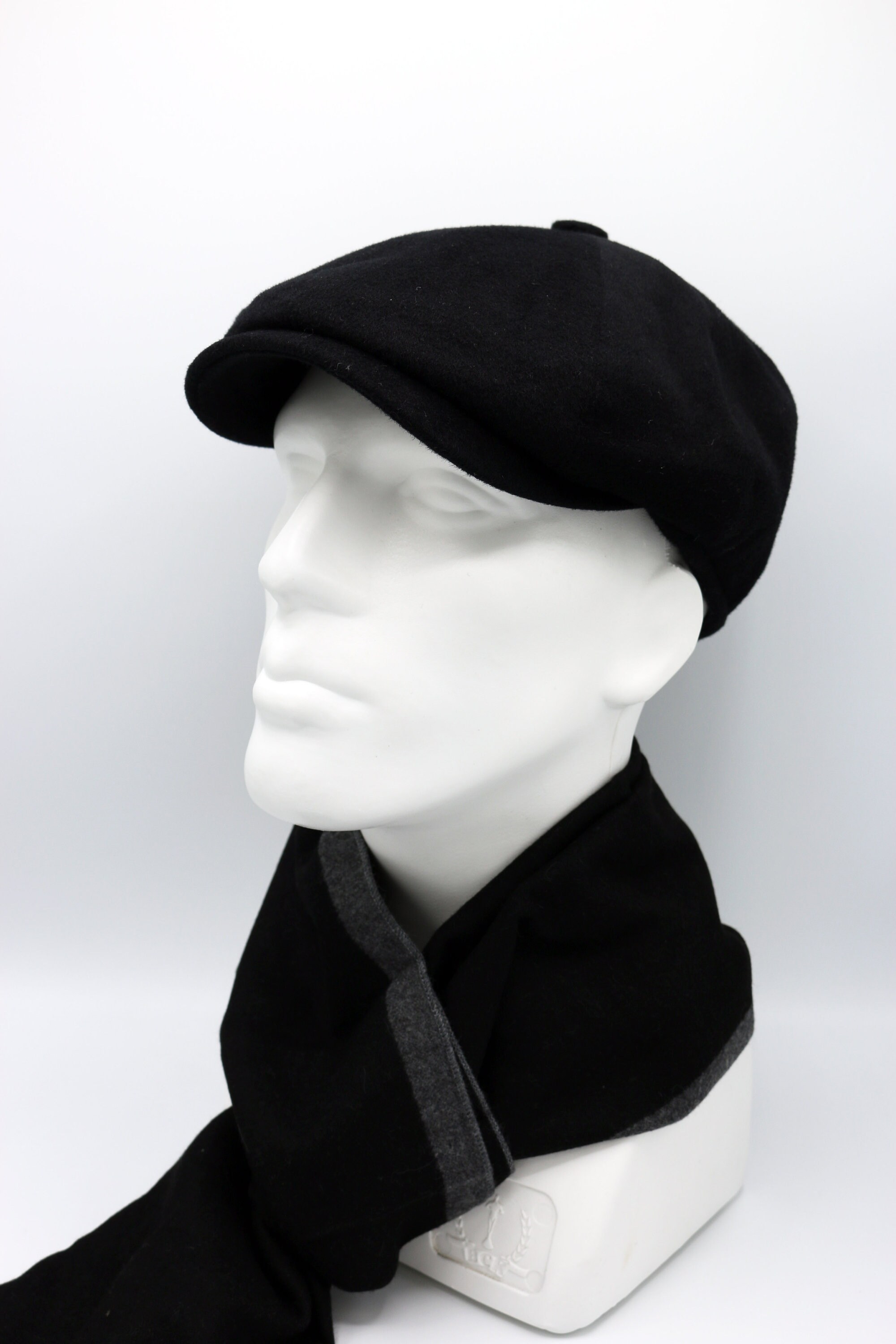 Mens flat cap and scarf set Clearance