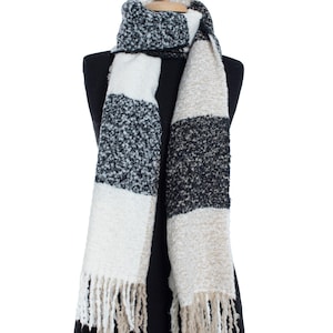 Black White Oversize Chunky Buckle Women Scarf, Winter Knit Shawl, Women Blanket Scarf,  Warm Pashmina Shawl Christmas Gift, Super soft