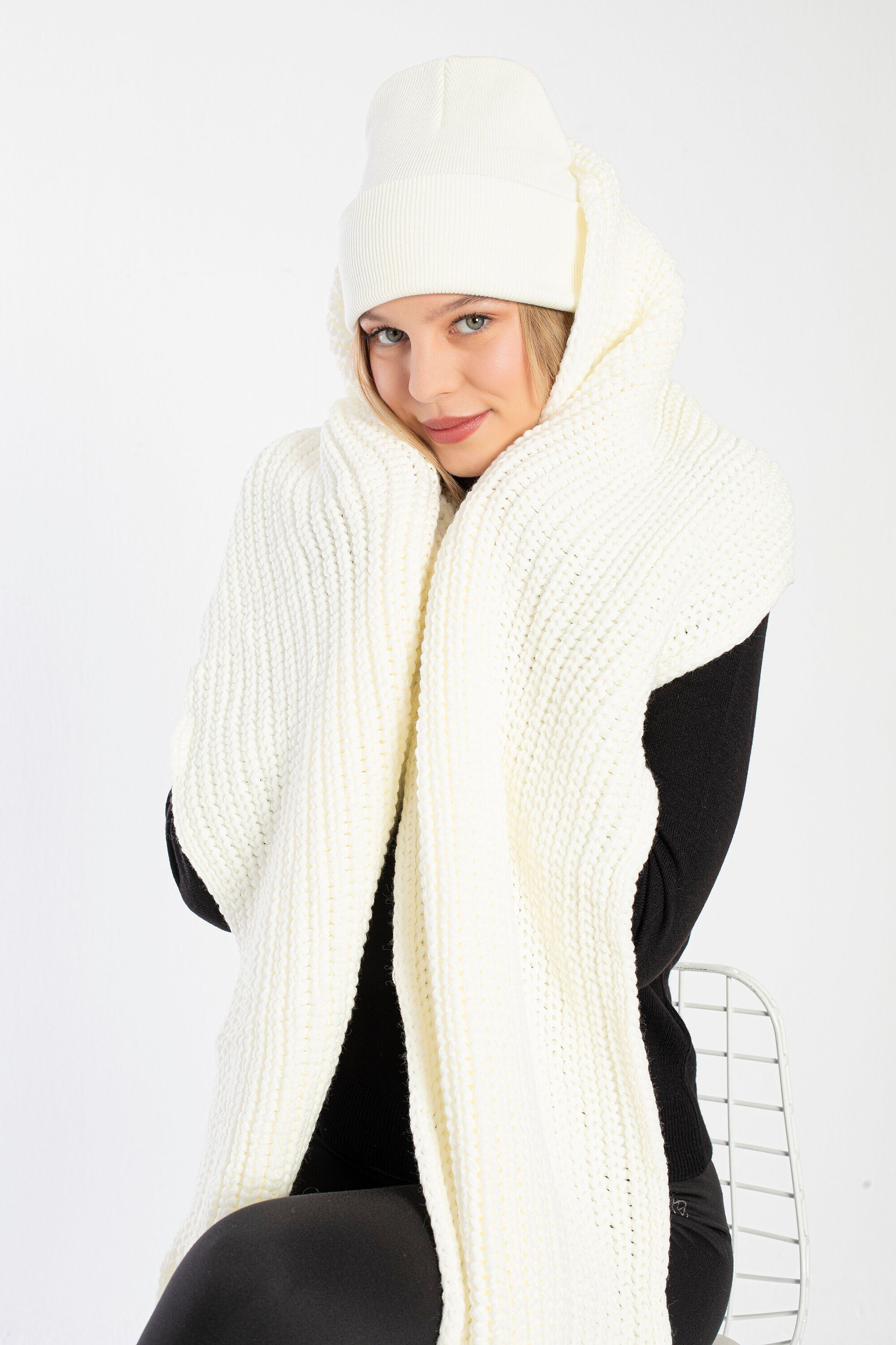 Pearl White Oversize Extra Long Chunky Scarf, Unisex Winter Hand Knitted Shawl, Women Blanket Scarf,  Ribbed Shoulder Wrap, Christmas Gift