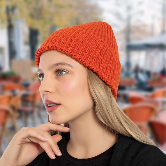オレンジのシームレスビーニーキャップ、ウールリブ付きユニセックス