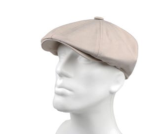 Boina estilo jornaleiro em linho marfim, estilo vintage.