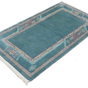 Hand-knotted Nepal rug made of Himalayan wool | Boho home decor | Ethnic wool rug | Sustainable handcraft | Living room decorative rug