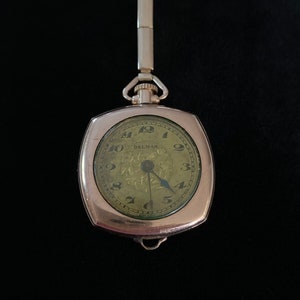 Lovely Classic 10KT Gold Delmar Swiss 15 Jewel Pendant-Wrist Watch bild 6