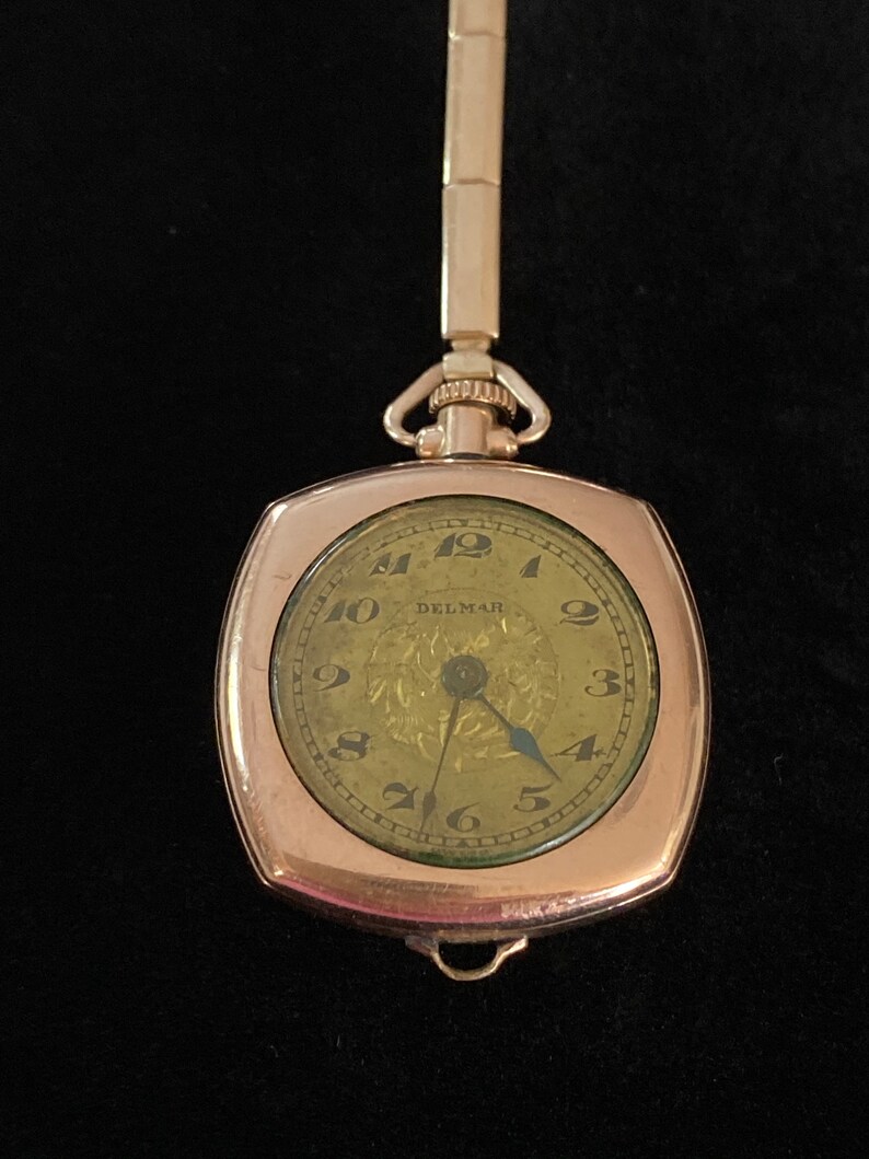 Lovely Classic 10KT Gold Delmar Swiss 15 Jewel Pendant-Wrist Watch bild 3